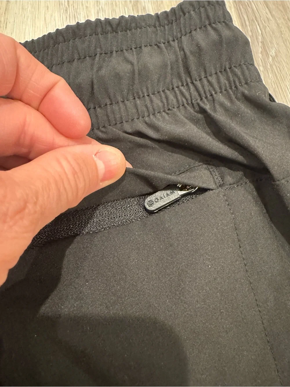 NWT Gaiam black joggers XL - Picture 7 of 8